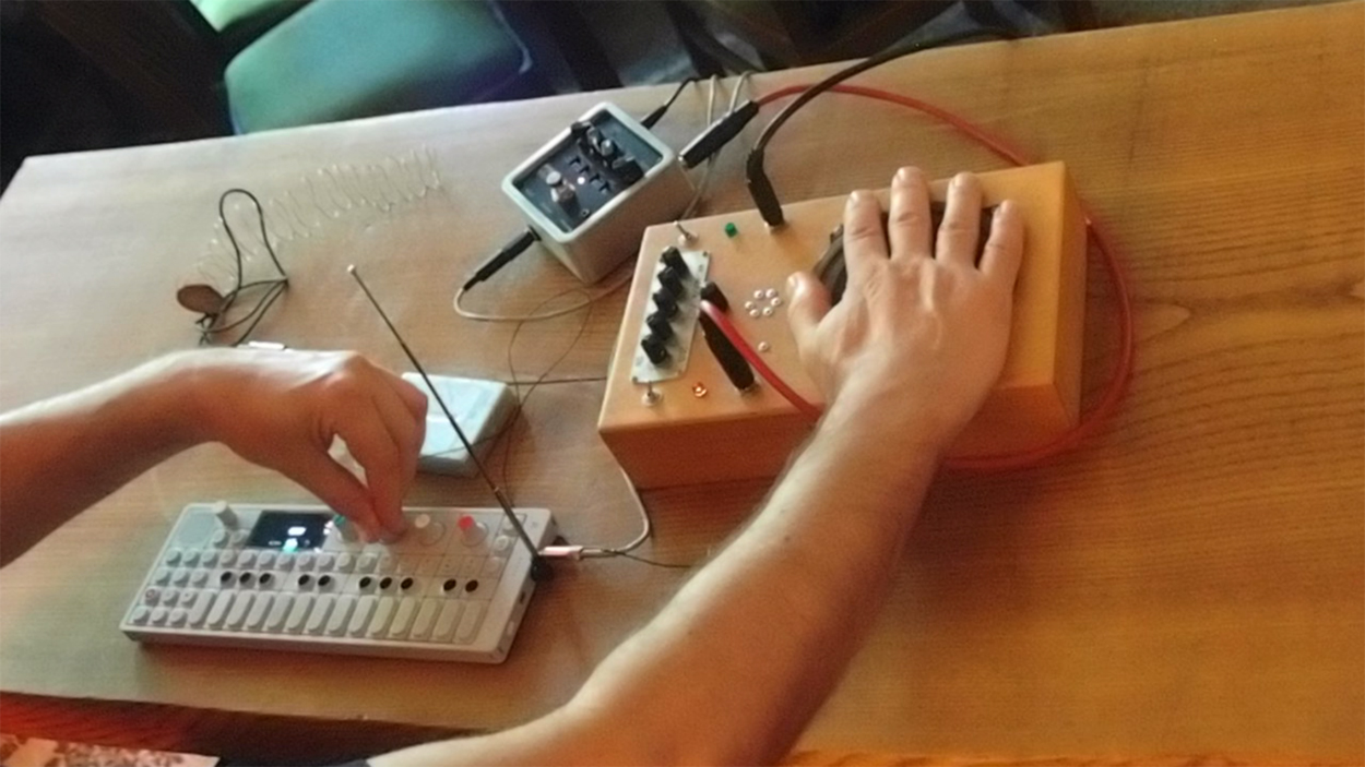 2020-08-11 Ame Zek rauschpartikel 1